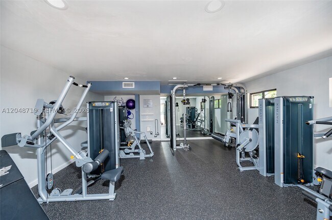 Building Photo - 7705 SW 86th St