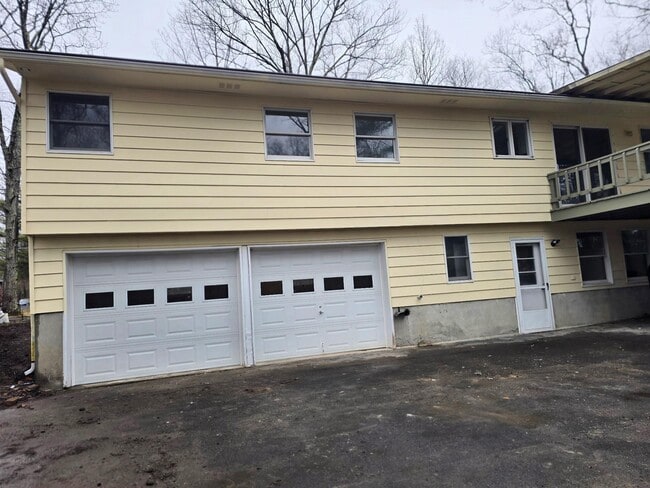 Building Photo - 51 Glenerie Ln