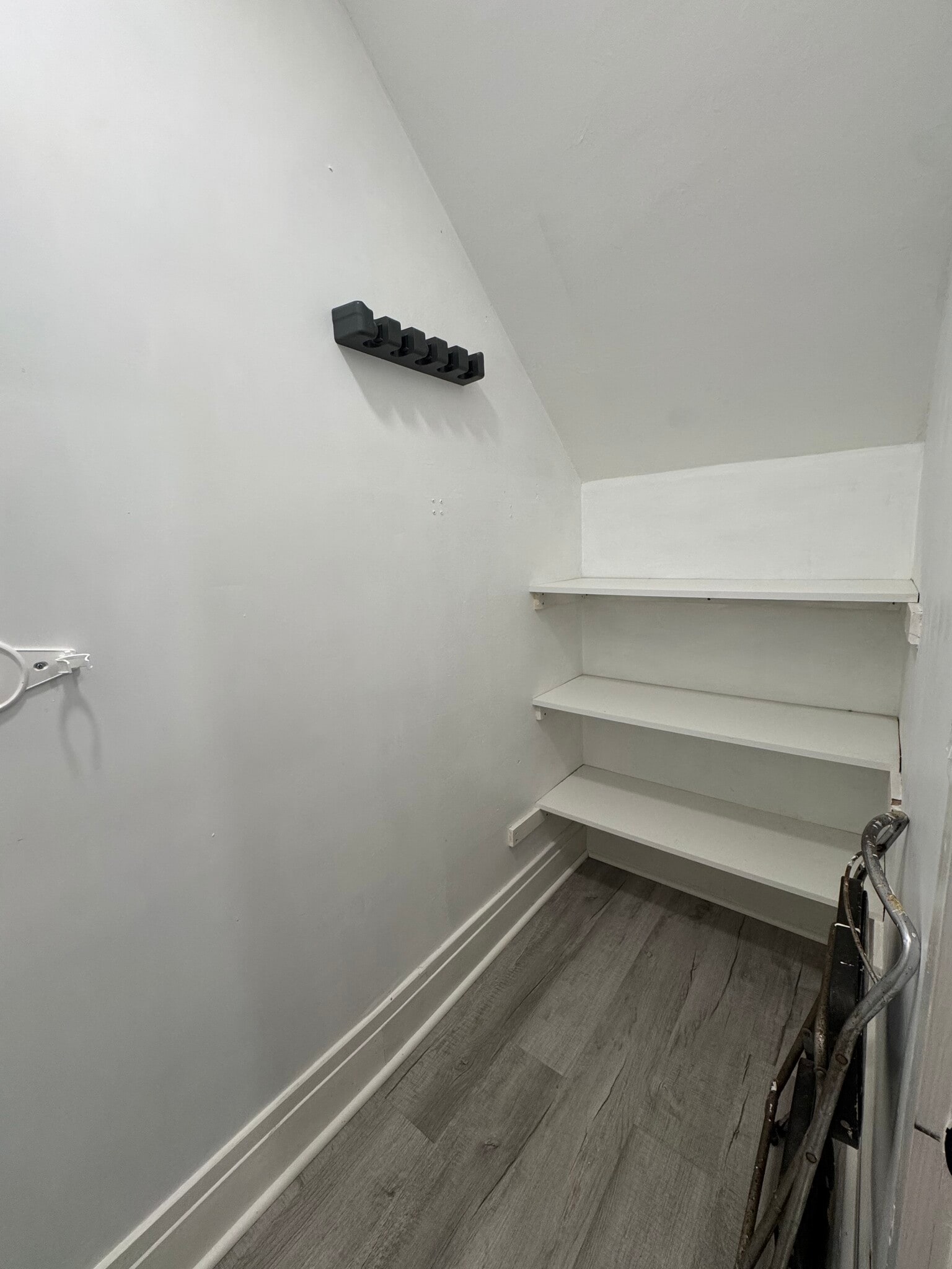 Building Photo - 140 S Collingwood Ave