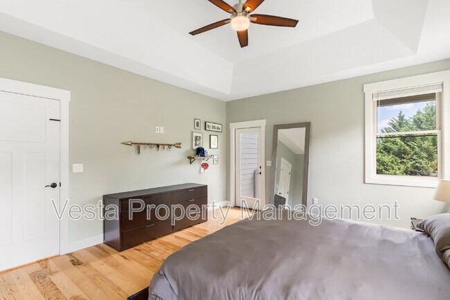 Building Photo - 19 Carrolls Pl Ct