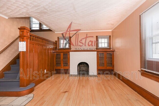 Building Photo - 458 Hillwood Dr
