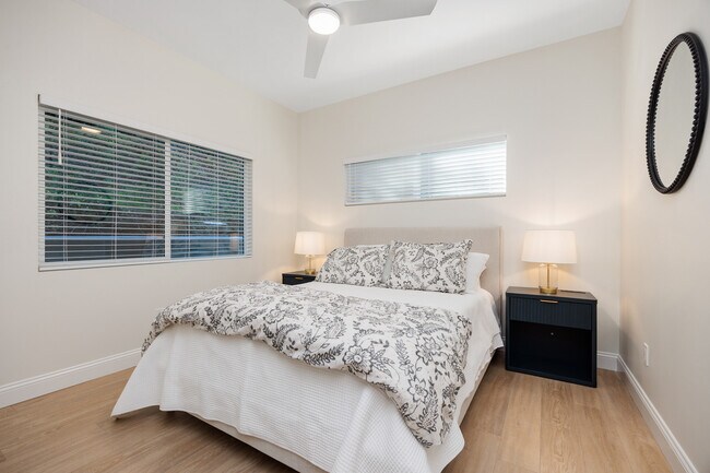 Building Photo - 1559 Rancho Serena