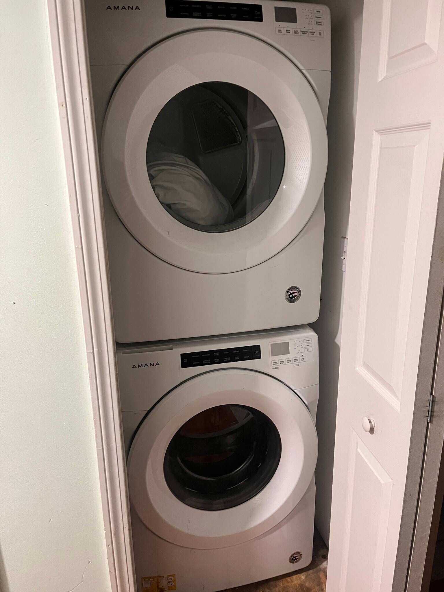 Building Photo - 66 Hill St