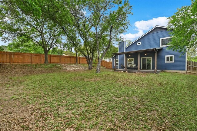 Building Photo - 1407 Atterbury Ln