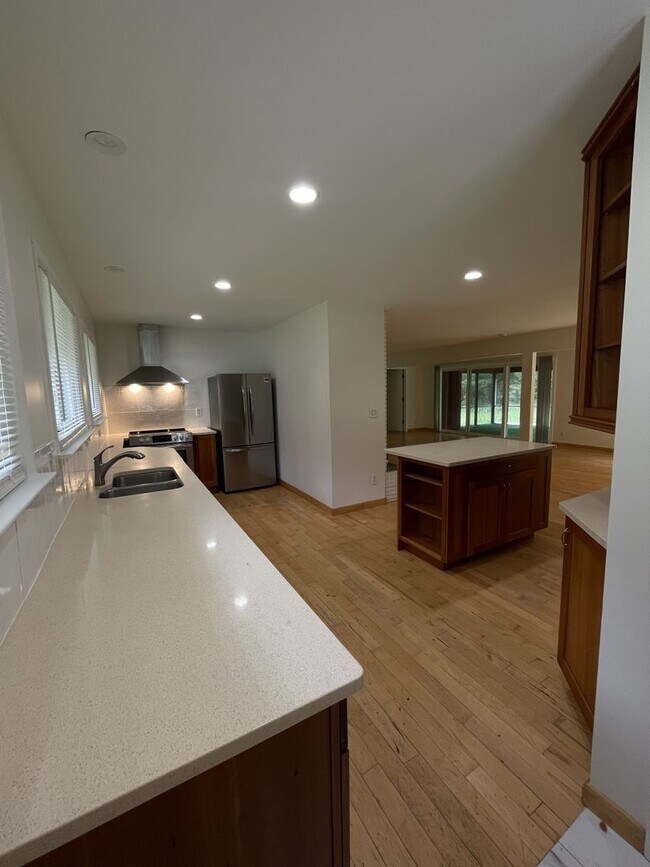 Building Photo - 2855 Whippoorwill Ln