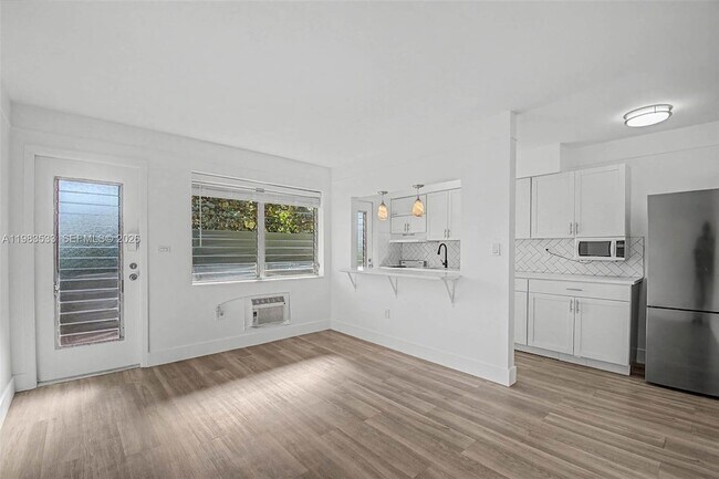 Building Photo - 60 NW 79th St