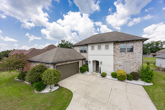 Building Photo - 37436 Amalfi Dr