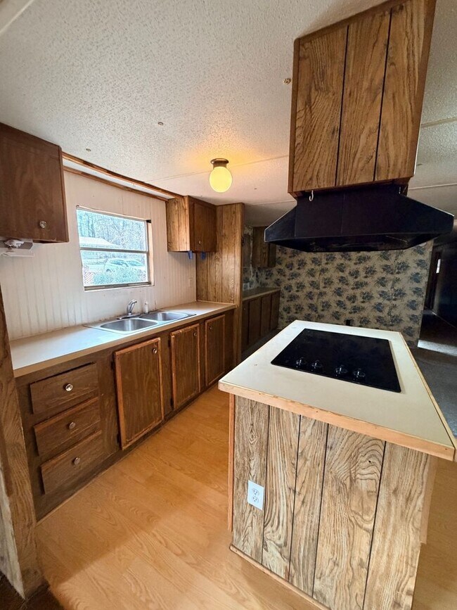 Building Photo - 113 Bream Ave