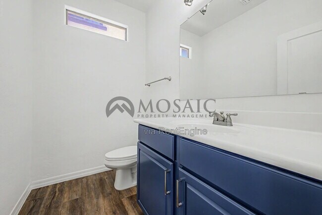 Building Photo - 599 S Buena Vista Ct