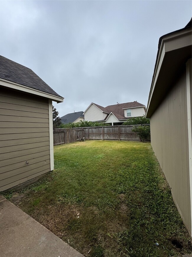 Building Photo - 12622 Riverhill Ct