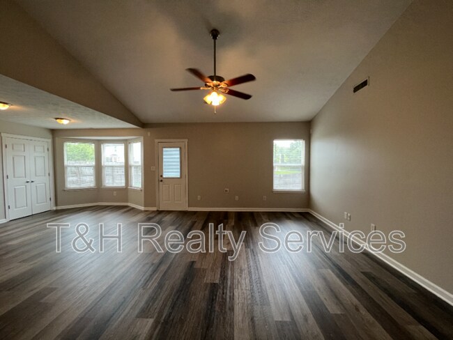 Building Photo - 9204 Symphony Way