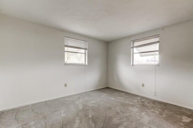 Building Photo - 3735 Mynabird Dr