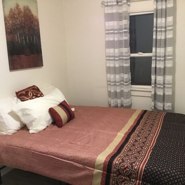 MOVE IN SPECIAL!!! HALF OFF FIRST MONTH'S 411 S Main St Kellogg