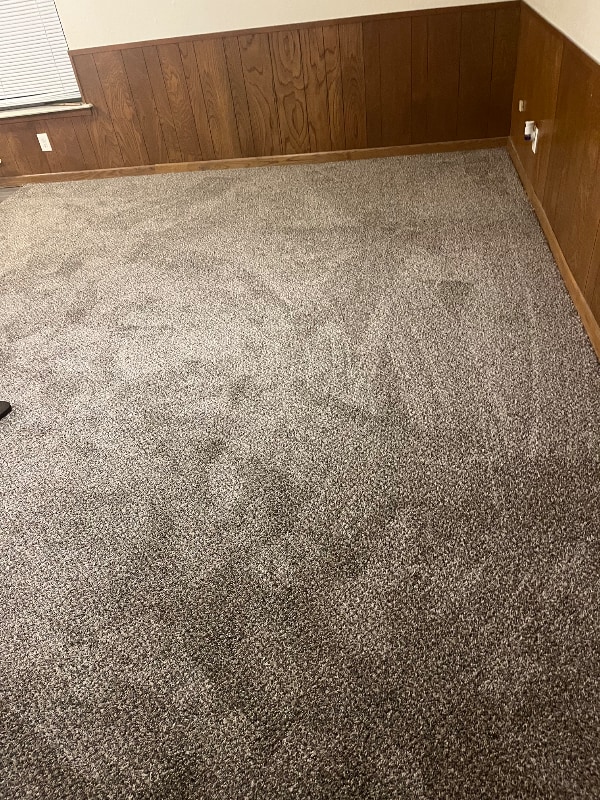 Building Photo - 1702 Kirk Ave