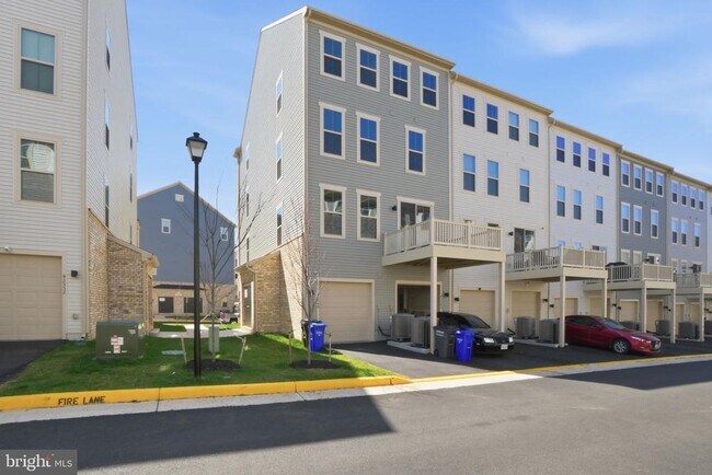 Building Photo - 42548 Invergordon Ter