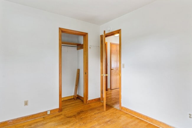 Building Photo - 1313 Giles Rd