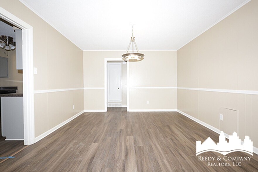 Building Photo - 6402 Cheshire Cove