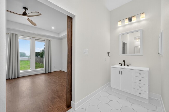 Building Photo - 95 Rd 5263B