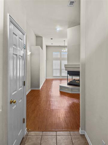 Building Photo - 6220 Reddenson Dr