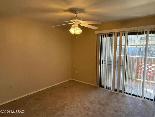 Building Photo - 5751 N Kolb Rd