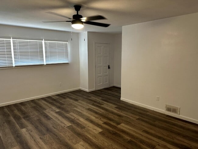 Building Photo - 5006 11th St