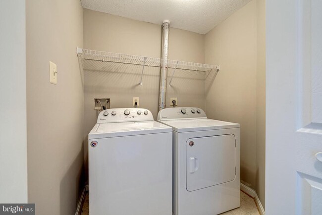Building Photo - 13538 Tackhouse Ct