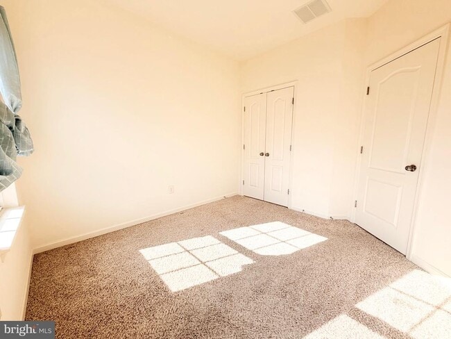 Building Photo - 9918 Veiled Dawn