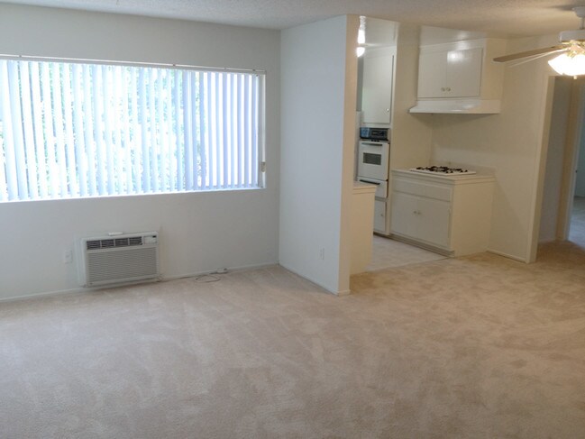 Building Photo - 5000 Woodman Ave