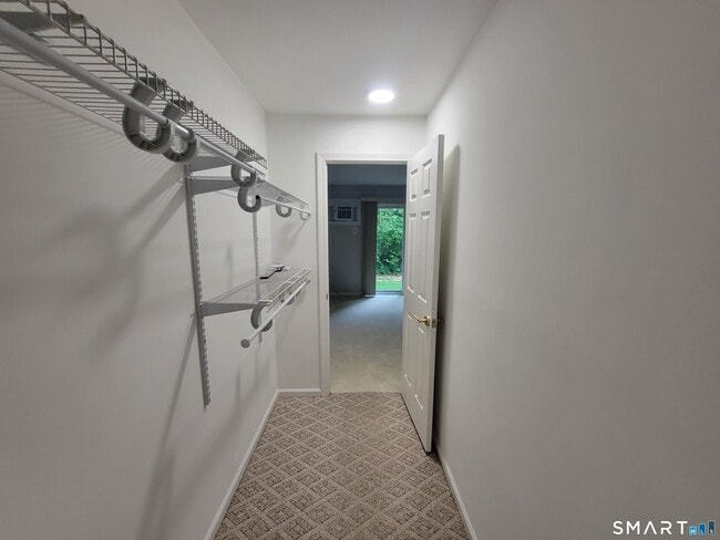 Building Photo - 303 Willow Springs