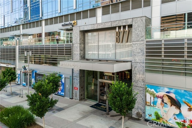 Building Photo - 877 Francisco St