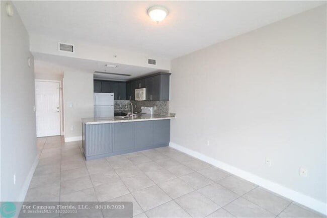 Building Photo - 3410 Coral Wy