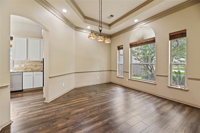 Building Photo - 203 Jewel Park Ln