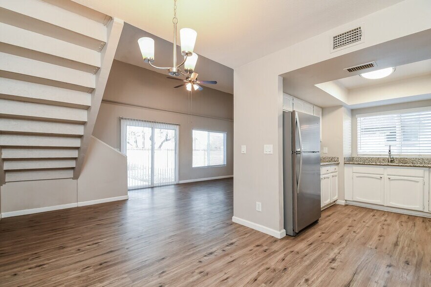 Building Photo - 2718 W Brooks St