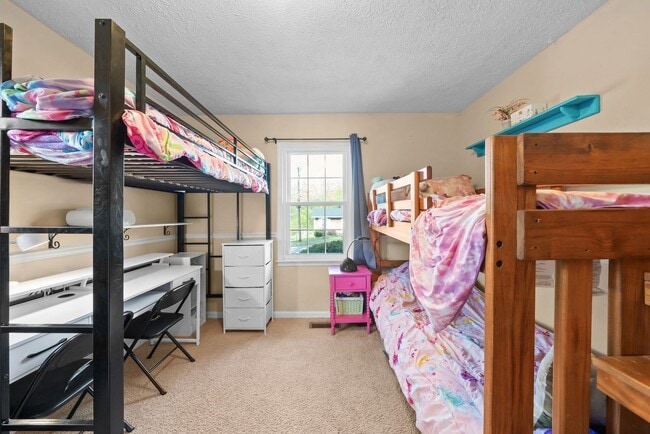 Building Photo - 3611 Bahama Dr