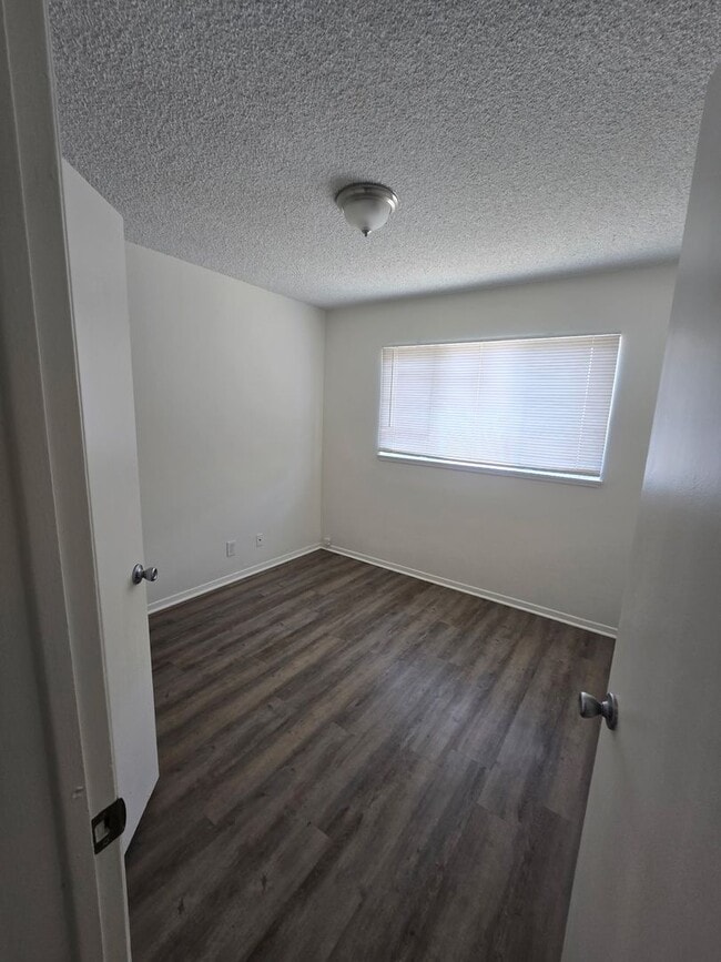 Building Photo - BUENA PARK 3 BEDROOM 2 BATH $3,500   NEAR ...