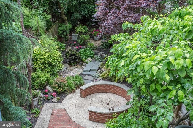 Building Photo - 3332 Dent Pl NW