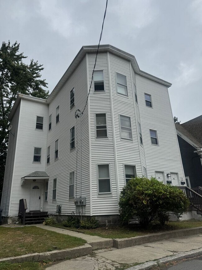 Primary Photo - 33-35 Gill Avenue