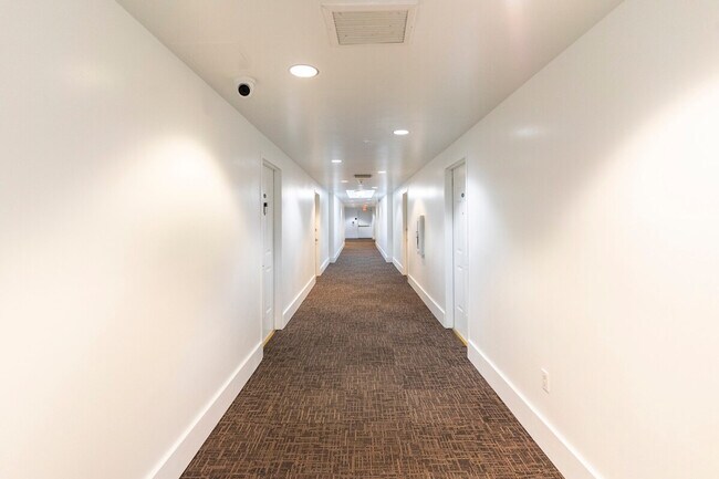 Building Photo - 2280 SW 32nd Ave