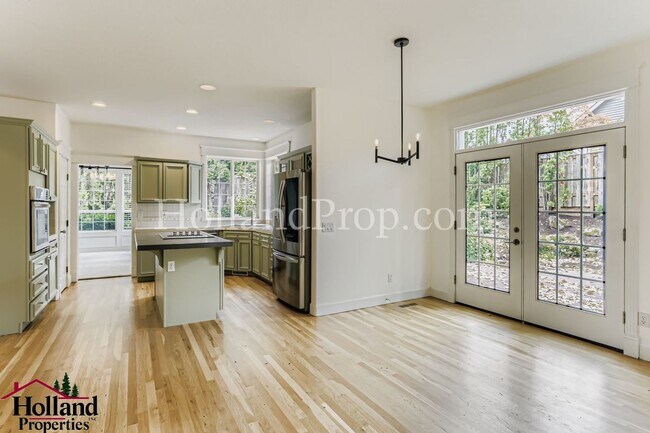 Building Photo - 14606 NW Applegate Ln