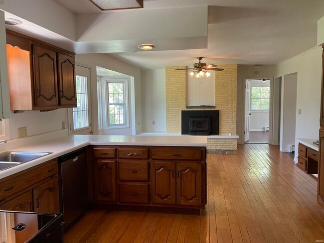 Building Photo - 3715 Marigold Dr