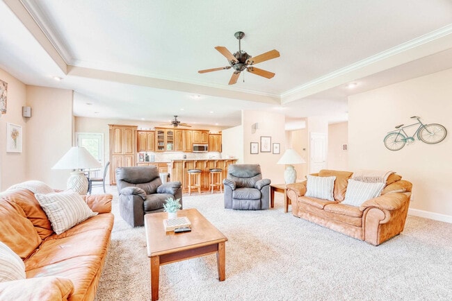 Building Photo - 16 Cheviot Ln