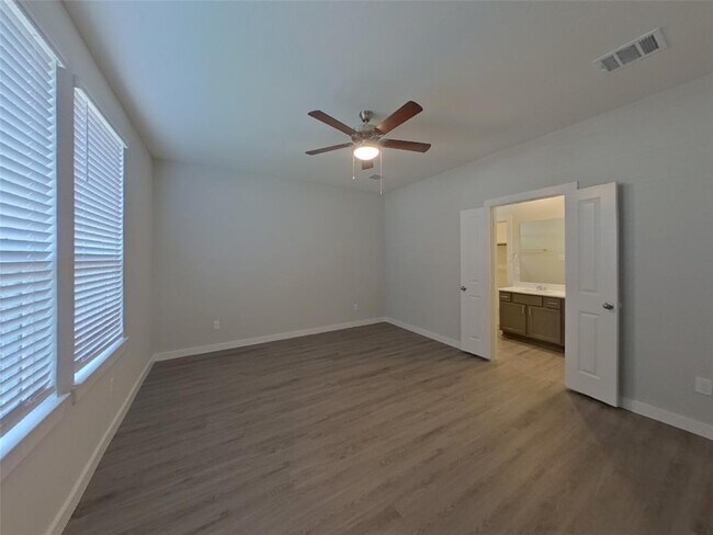Building Photo - 2418 Cohorn Trl