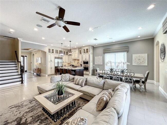 Building Photo - 760 Golden Bear Dr