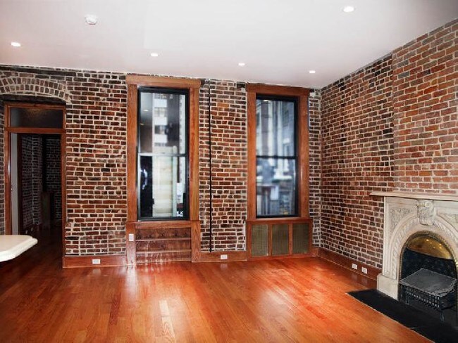 Primary Photo - 125 E 39th St