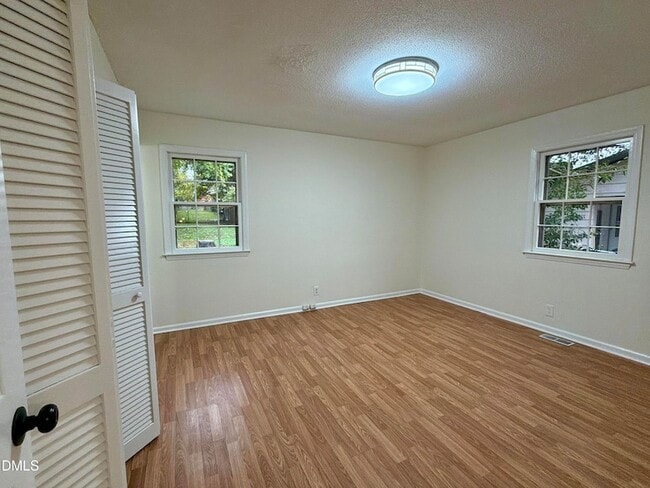 Building Photo - 501 Atchison St