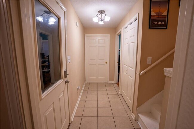 Building Photo - 111 Chadwick Dr