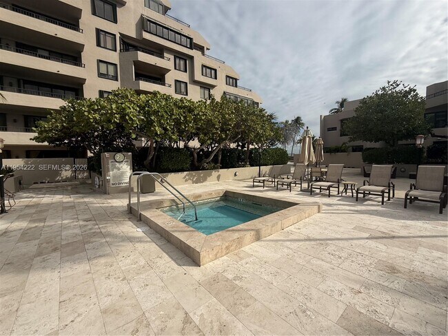 Building Photo - 201 Crandon Blvd