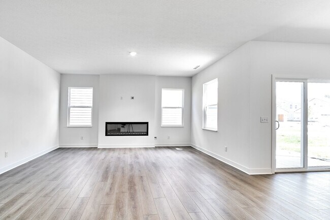 Building Photo - 408 Eisenhower St
