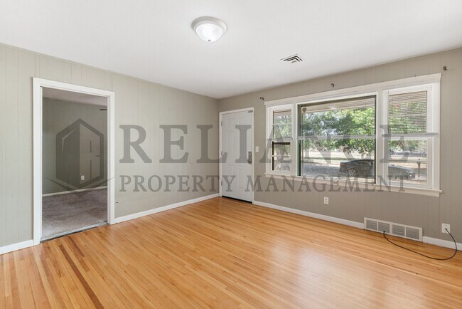 Building Photo - 2511 Woodland N