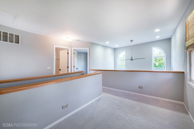 Building Photo - 2342 Hamilton Pl